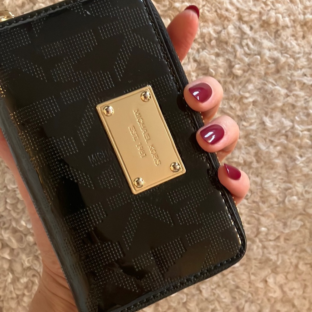 Michael Kors black wristlet